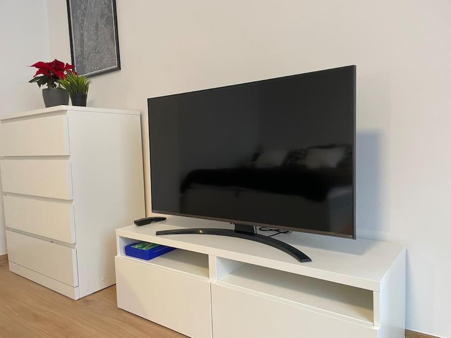 Charming Apartment Near City Center Wien Exteriör bild