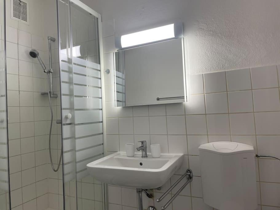 Charming Apartment Near City Center Wien Exteriör bild
